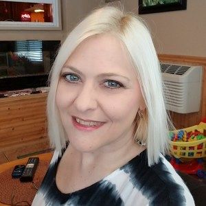 Meet your Posher, Angie